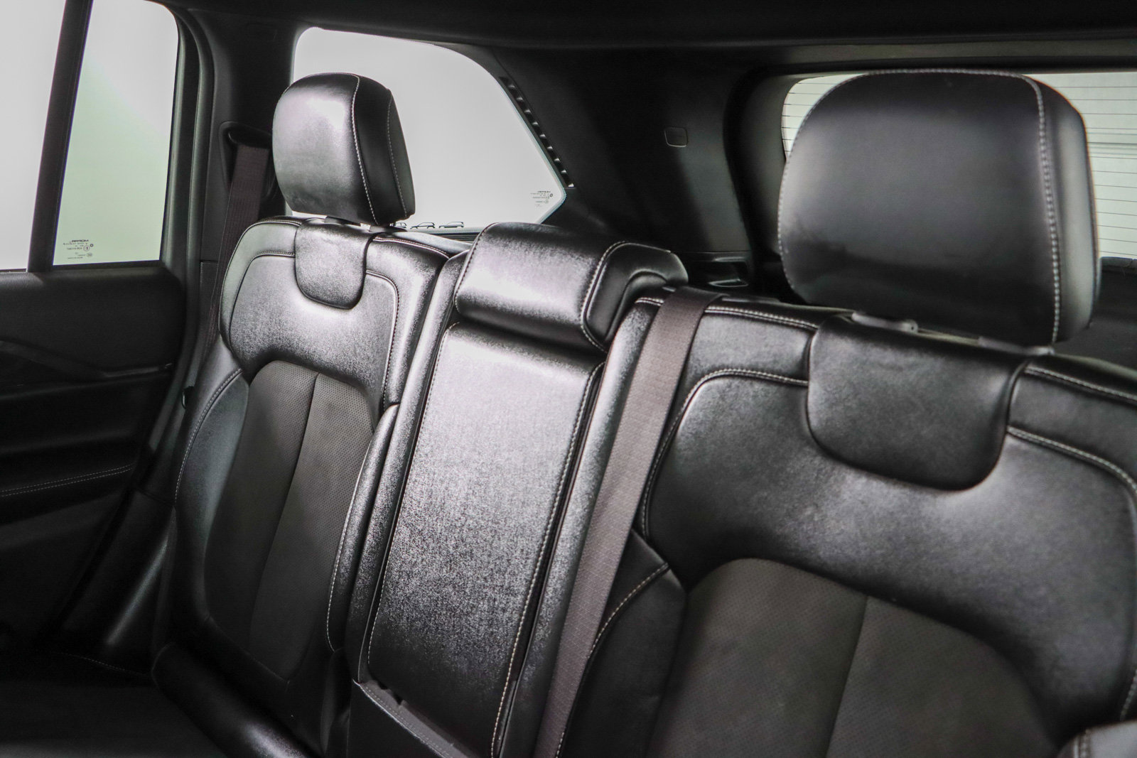 Used 2023 Jeep Grand Cherokee Altitude image 24