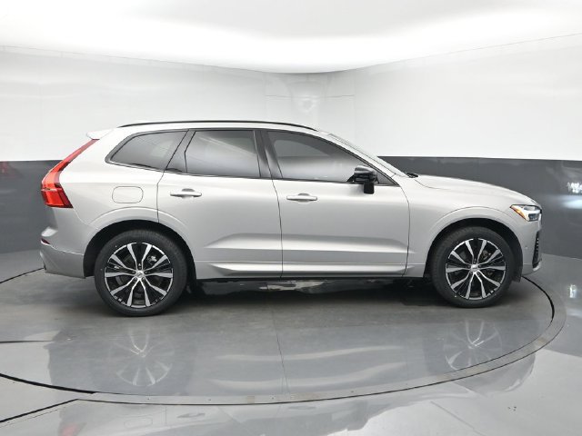Used 2023 Volvo XC60 T8 Plus w/ Protection Package Premier AWD/4WD image 9