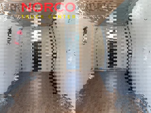 Used 2018 Chevrolet Express 2500 image 7