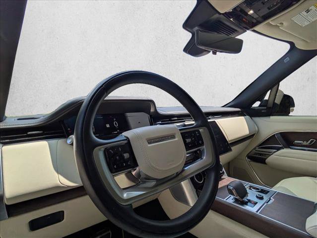 Certified 2023 Land Rover Range Rover SE AWD/4WD image 10