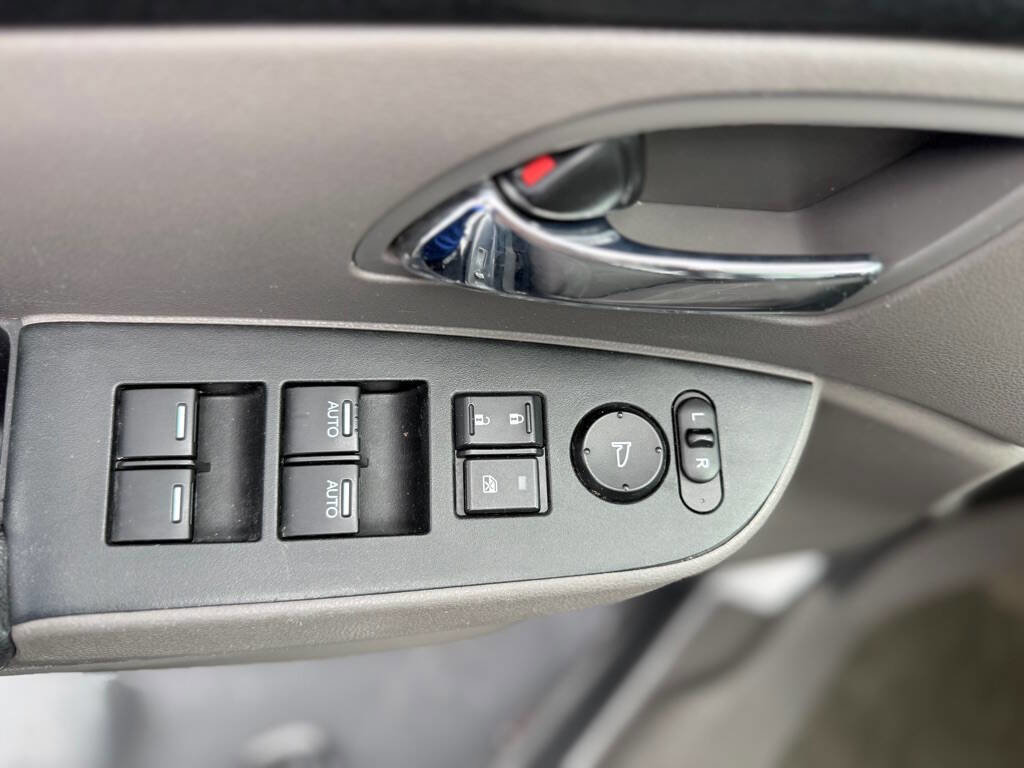 Used 2015 Honda Odyssey EX image 11