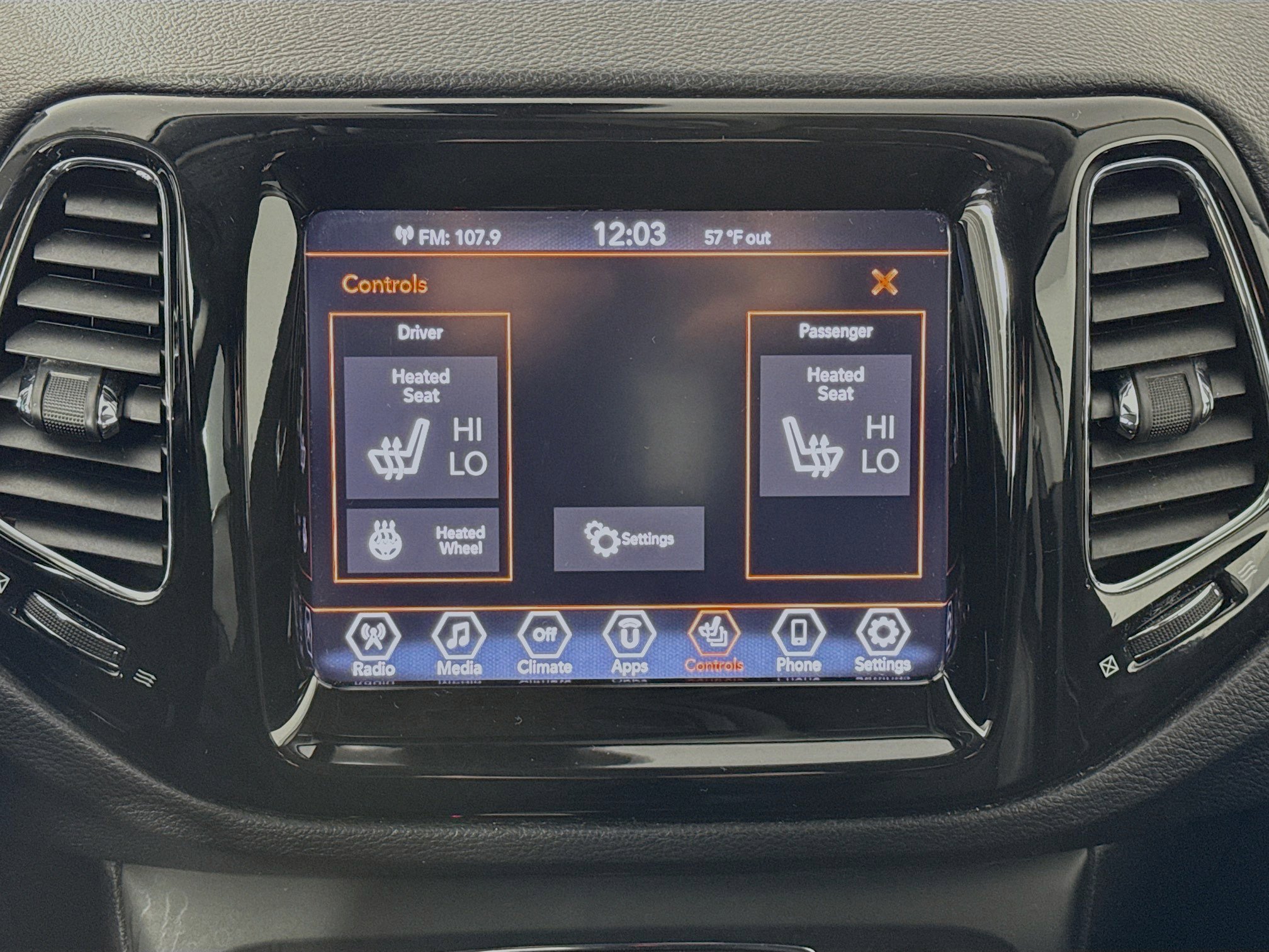 Used 2020 Jeep Compass Limited image 19