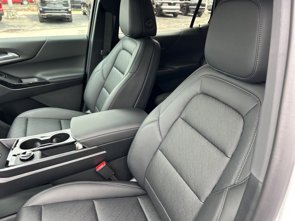 New 2026 Chevrolet Equinox LT w/ Convenience Package II image 5