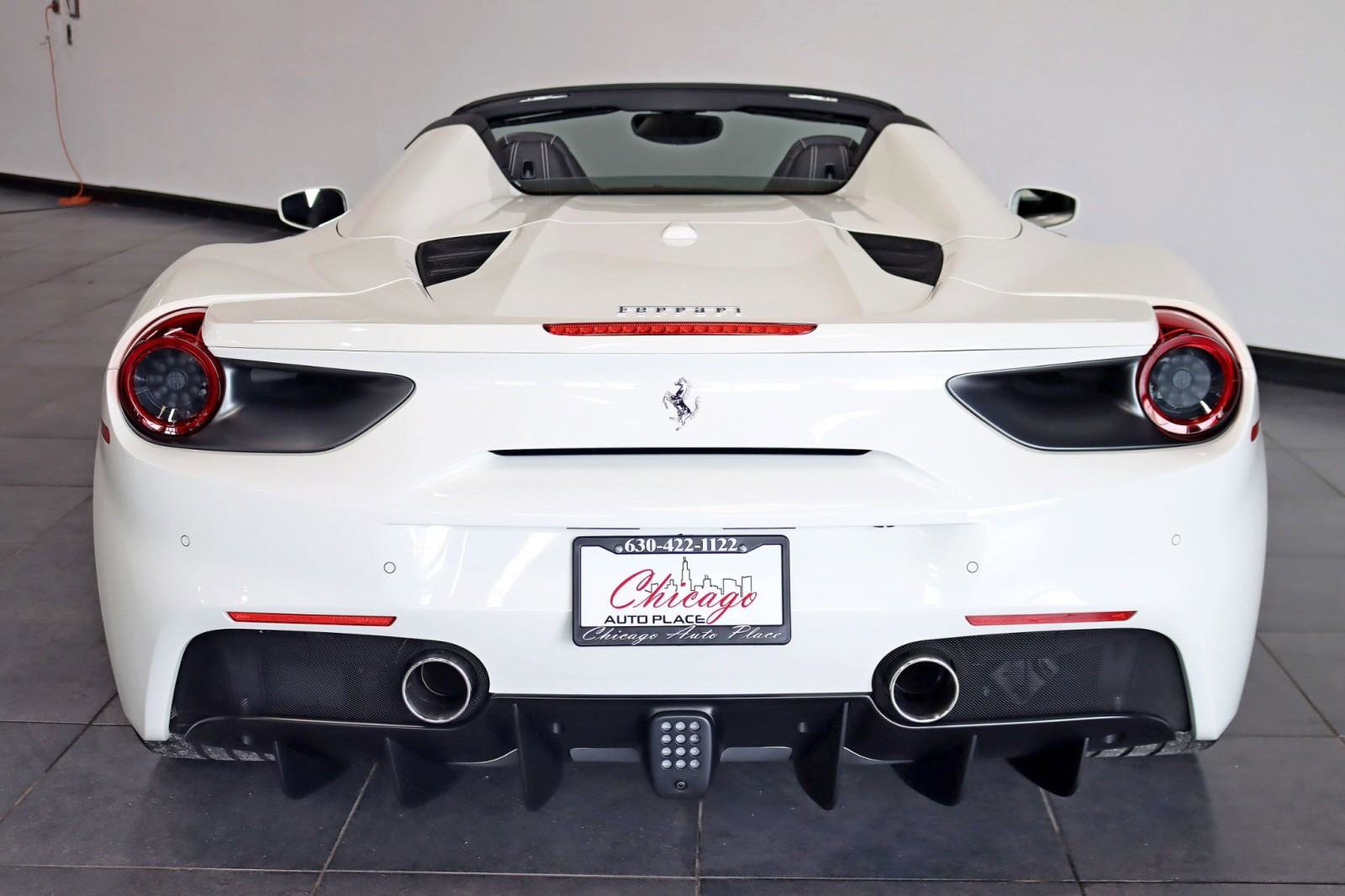 Used 2018 Ferrari 488 Spider RWD image 17