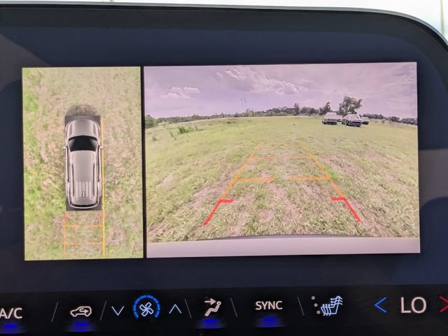 Used 2026 Chevrolet Traverse Z71 w/ Enhanced Driving Package AWD/4WD image 28