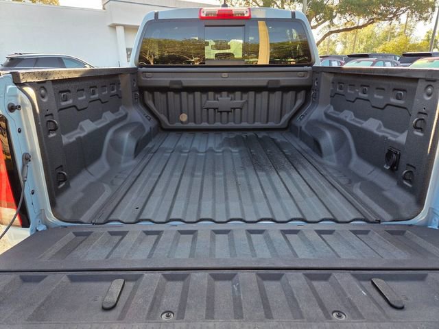 Used 2025 Chevrolet Colorado Z71 w/ Technology Package image 19