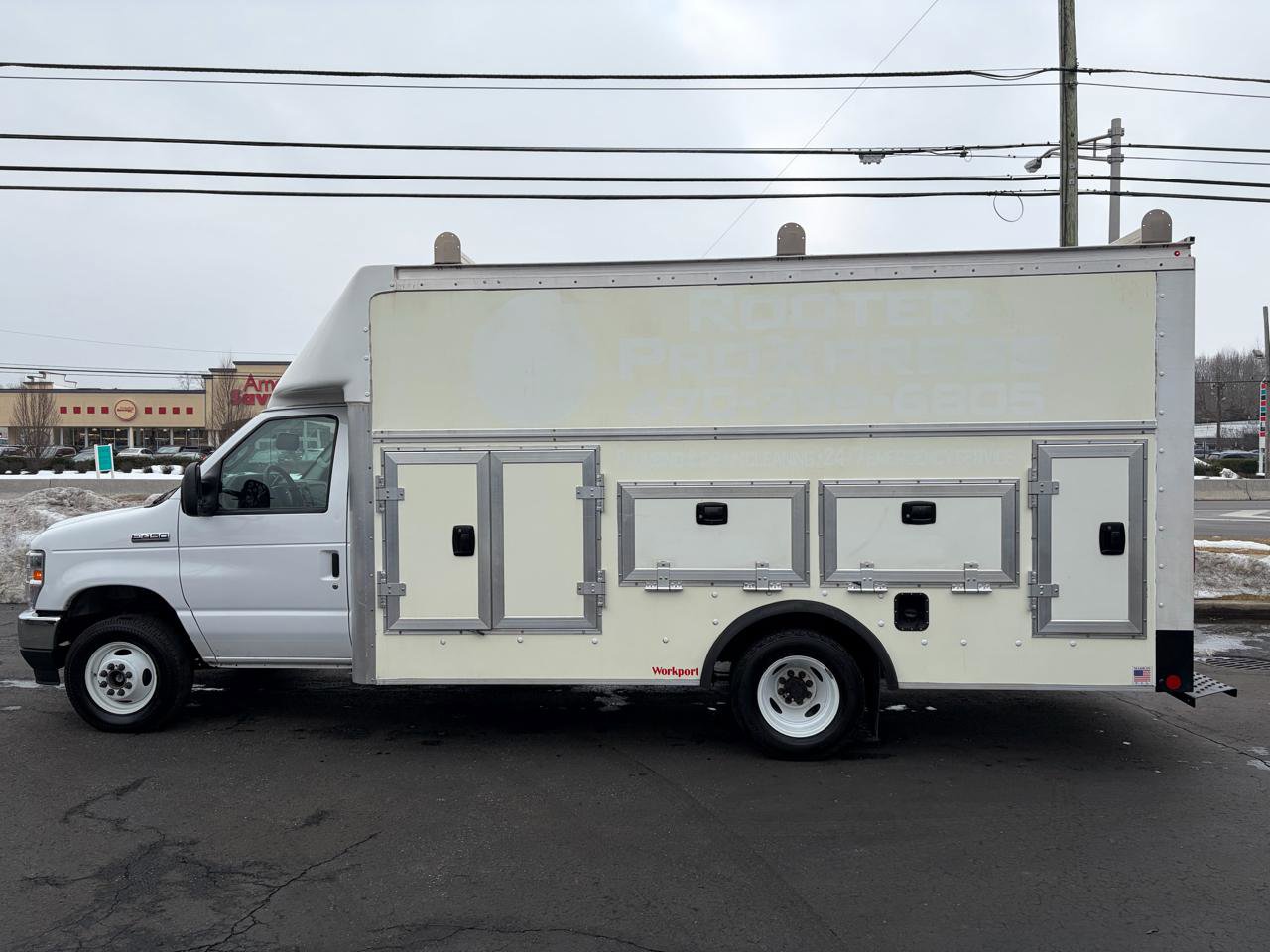 Used 2023 Ford E-450 and Econoline 450 Super Duty w/ Power Windows & Locks Group RWD image 11