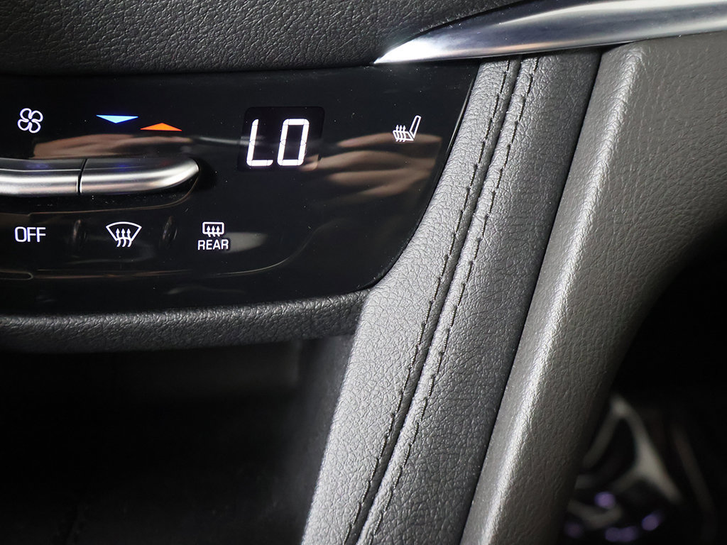 Used 2024 Cadillac XT6 Luxury w/ LPO, Floor Liner Package AWD/4WD image 49