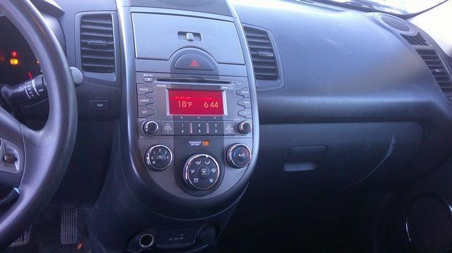 Used 2011 Kia Soul + w/ Audio Pkg FWD image 7