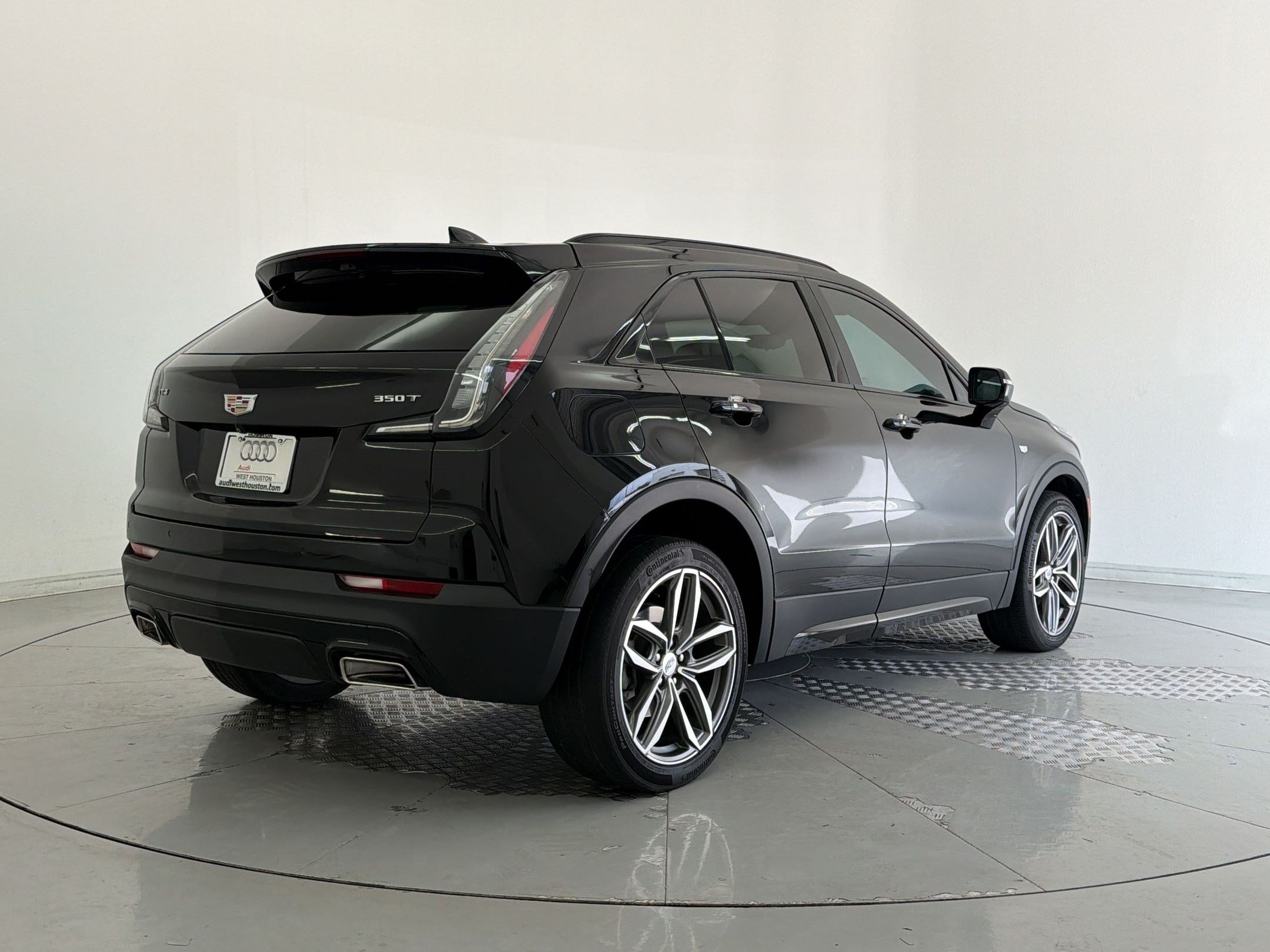 Used 2022 Cadillac XT4 Sport w/ Comfort Package FWD image 9
