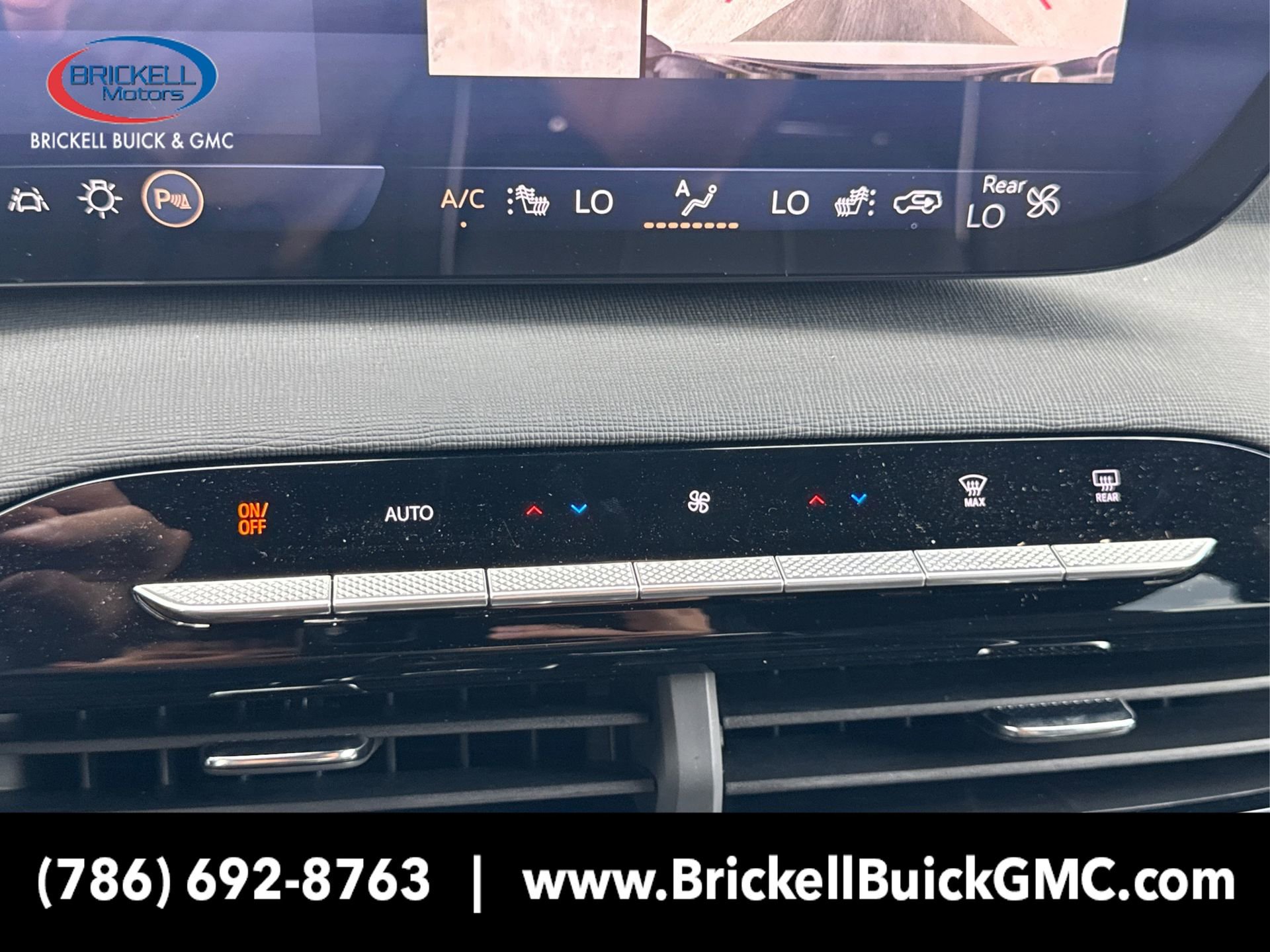 New 2025 Buick Enclave Sport Touring w/ Power Package image 28