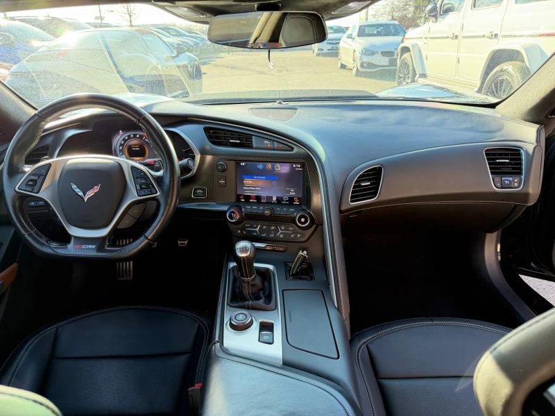 Used 2015 Chevrolet Corvette Z06 w/ 3LZ Preferred Equipment Group image 23