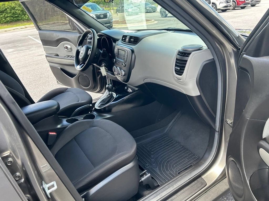Used 2019 Kia Soul FWD image 23