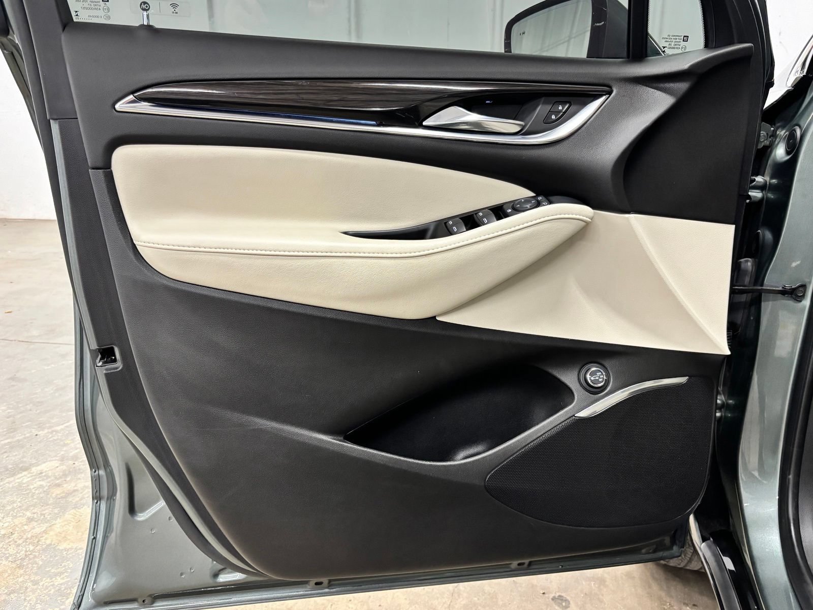 Used 2023 Buick Enclave Essence w/ LPO, Floor Liner Package FWD image 17