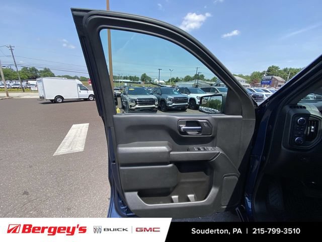 Certified 2022 Chevrolet Silverado 1500 Custom AWD/4WD image 26