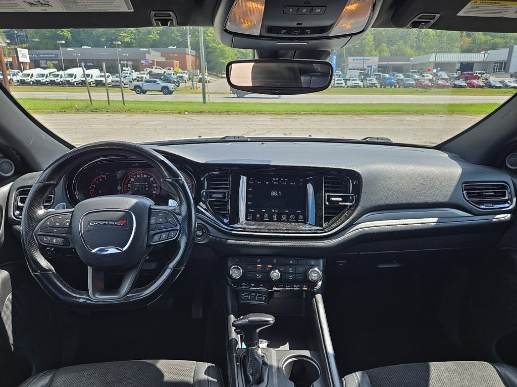 Used 2022 Dodge Durango GT RWD image 2