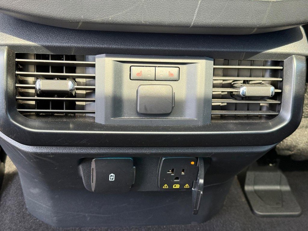 Used 2025 Ford F150 Raptor image 13