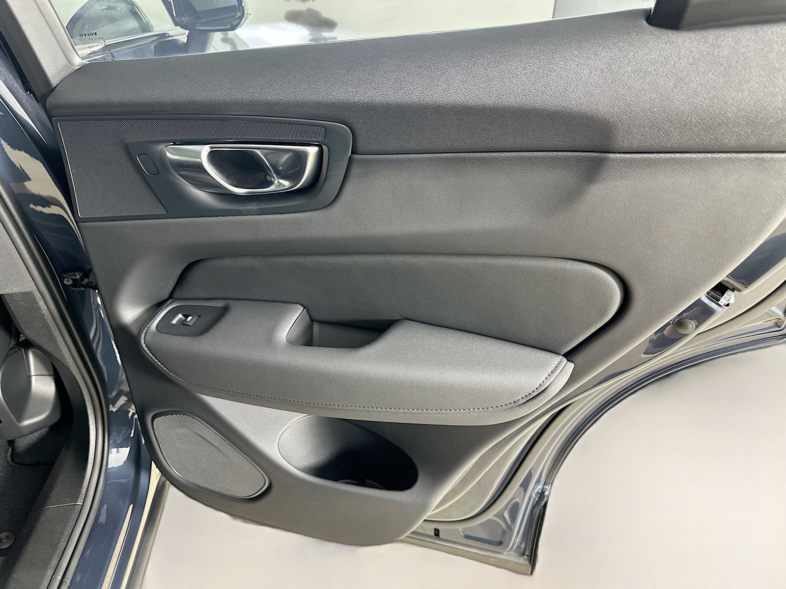 New 2026 Volvo XC60 B5 Ultra w/ Protection Package Premier AWD/4WD image 42