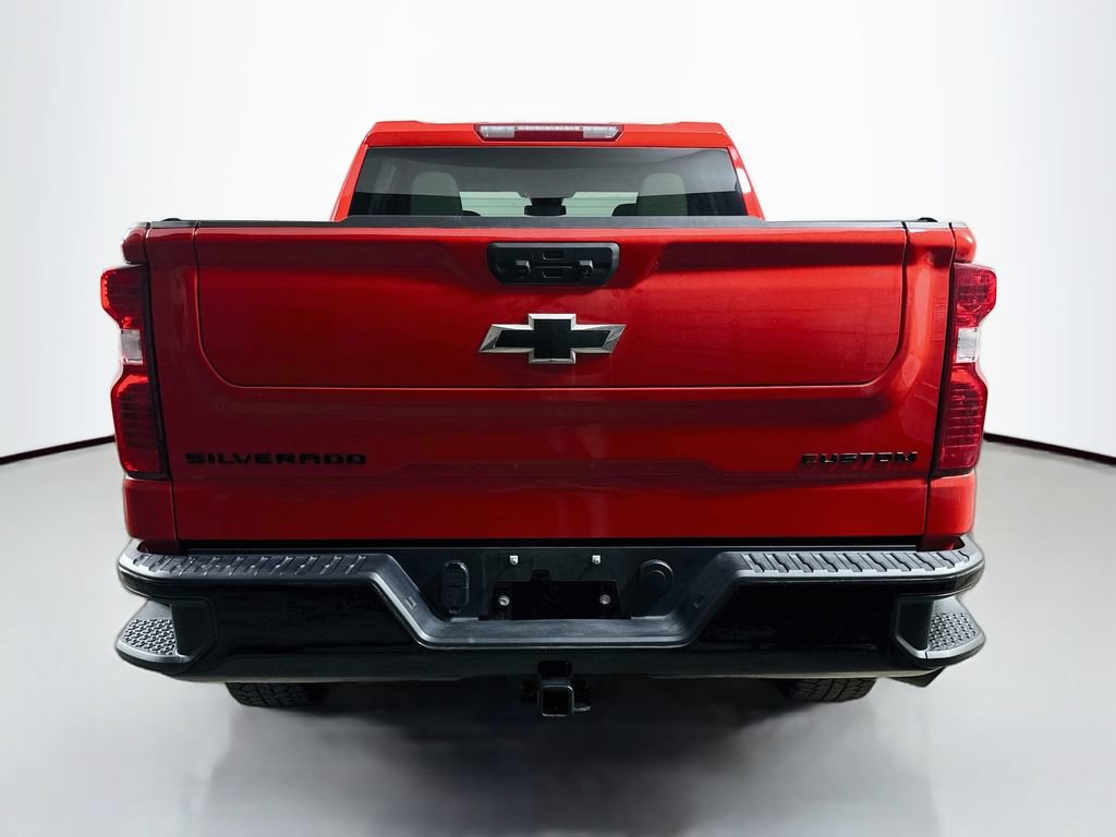 Used 2026 Chevrolet Silverado 1500 Custom Trail Boss w/ Turbomax Blackout Package AWD/4WD image 6