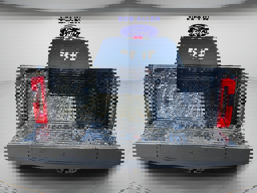 Used 2023 Ford F250 XLT w/ XLT Premium Package AWD/4WD image 15