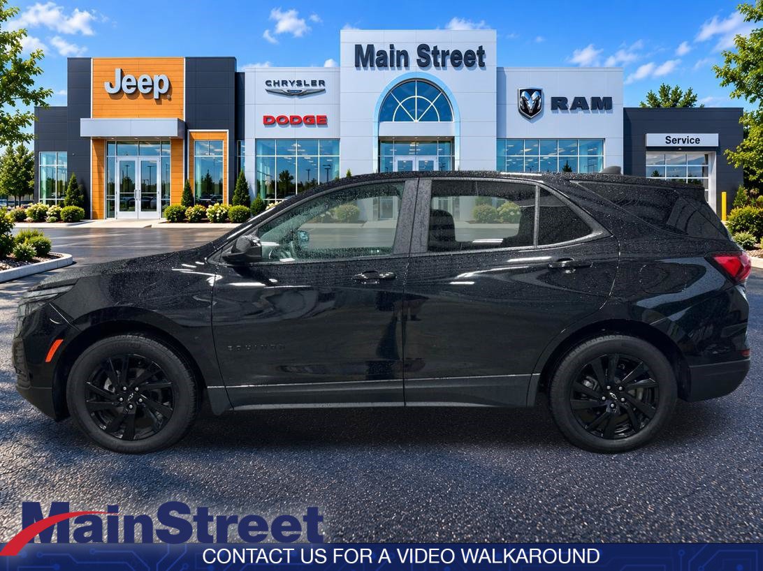 Used 2024 Chevrolet Equinox LS w/ LS Convenience Package FWD image 2