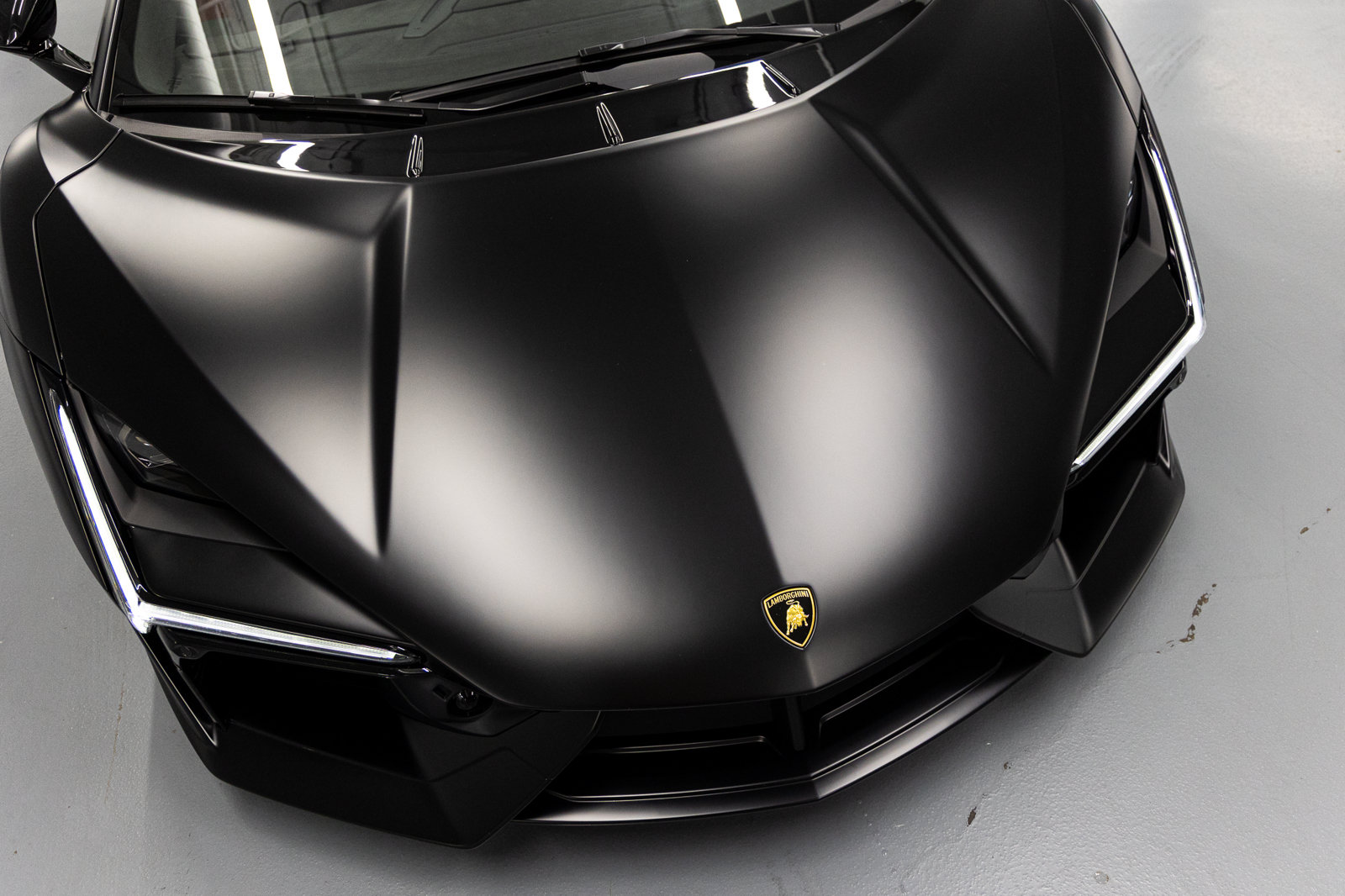Used 2024 Lamborghini Revuelto AWD/4WD image 17