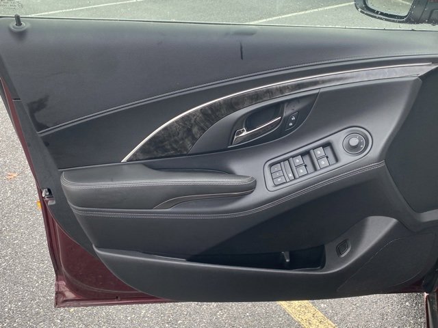 Used 2016 Buick LaCrosse Leather image 12