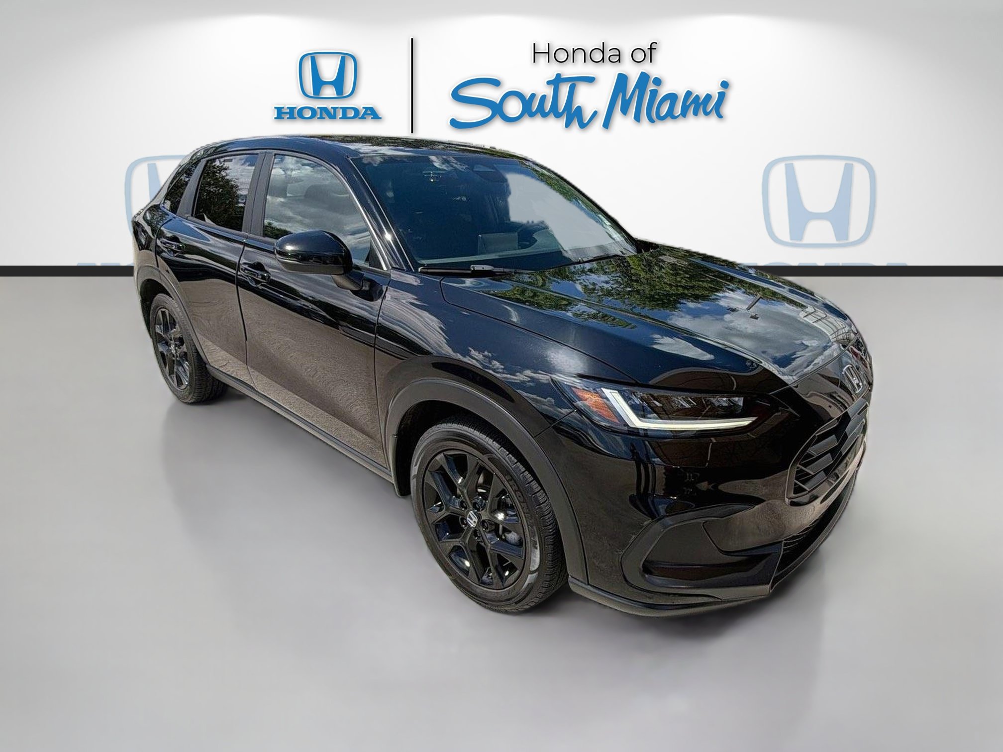 Used 2024 Honda HR-V Sport image 1