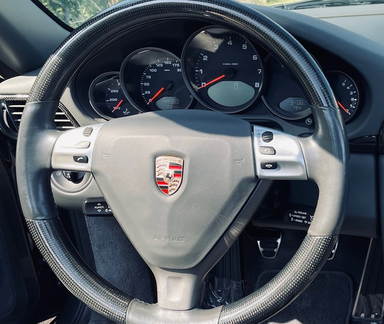 Used 2006 Porsche 911 Carrera 4 image 39