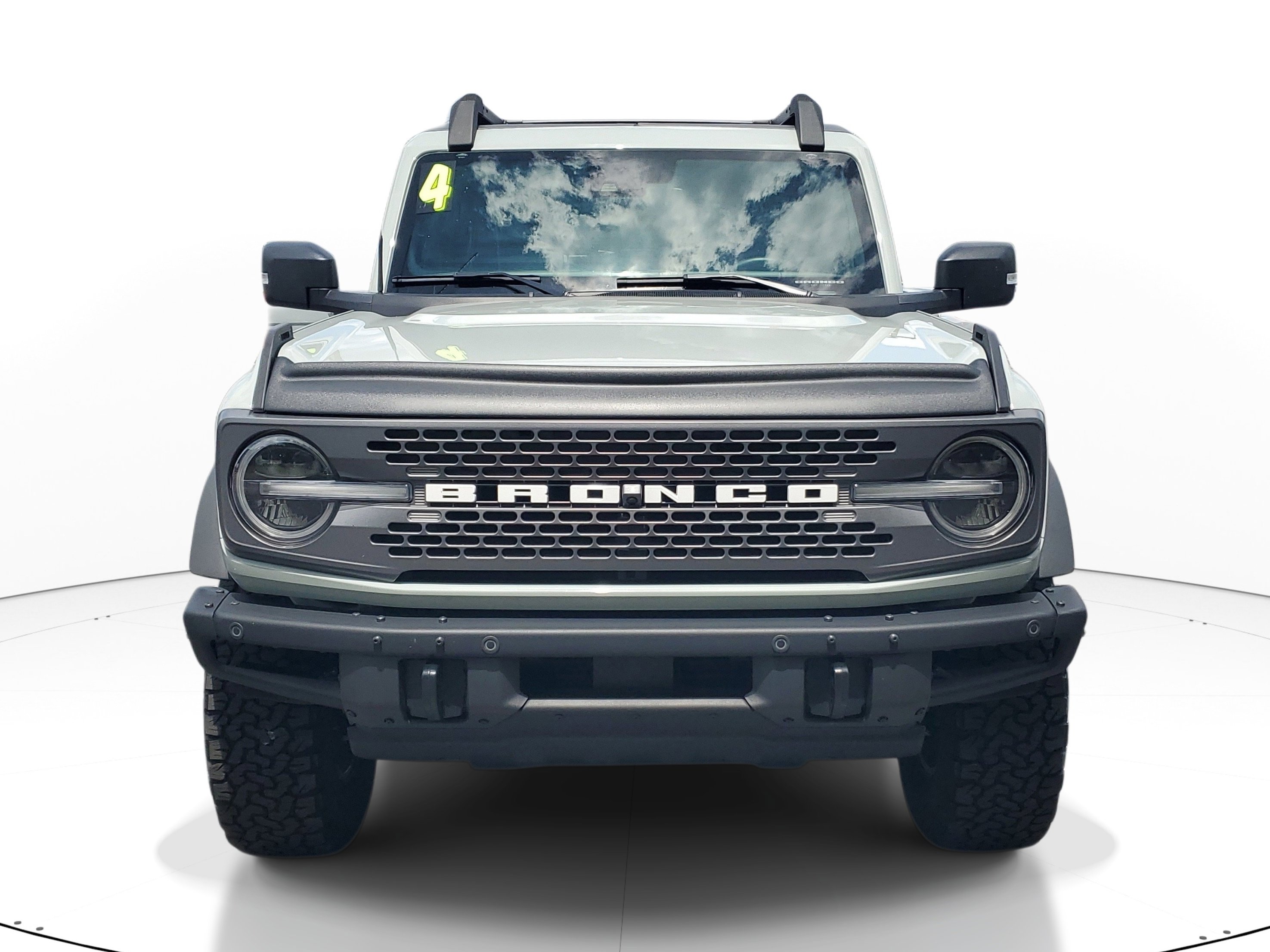 Used 2024 Ford Bronco Badlands image 2