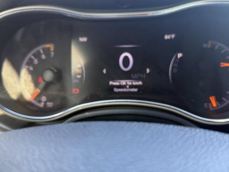 Used 2017 Jeep Grand Cherokee Limited AWD/4WD image 16