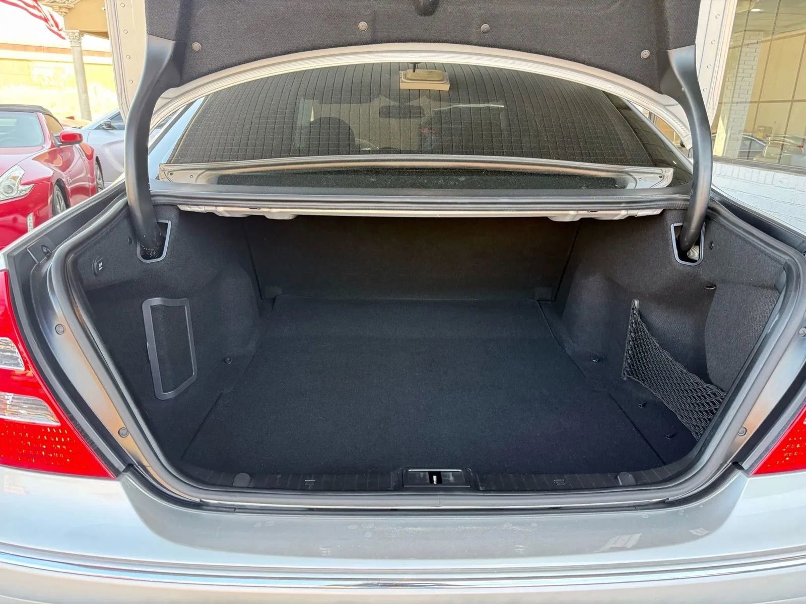 Used 2005 Mercedes-Benz E 320 Sedan image 16