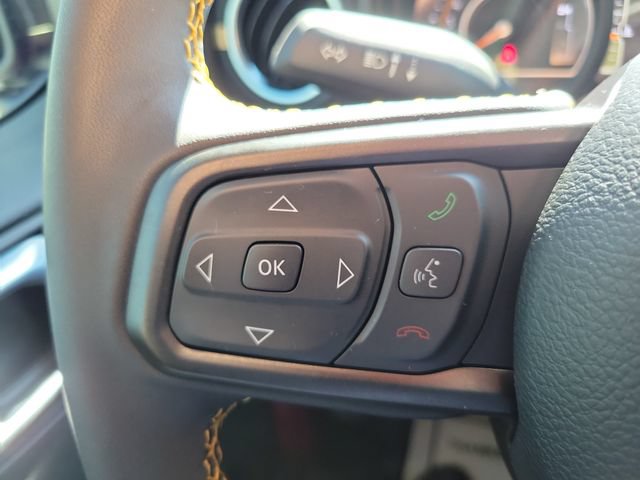 Used 2024 Jeep Gladiator Sport w/ Premium Package AWD/4WD image 19