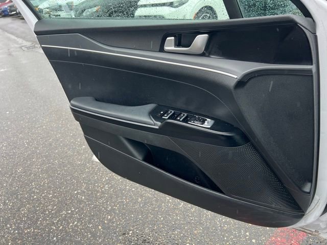 Used 2023 Kia K5 GT-Line image 17