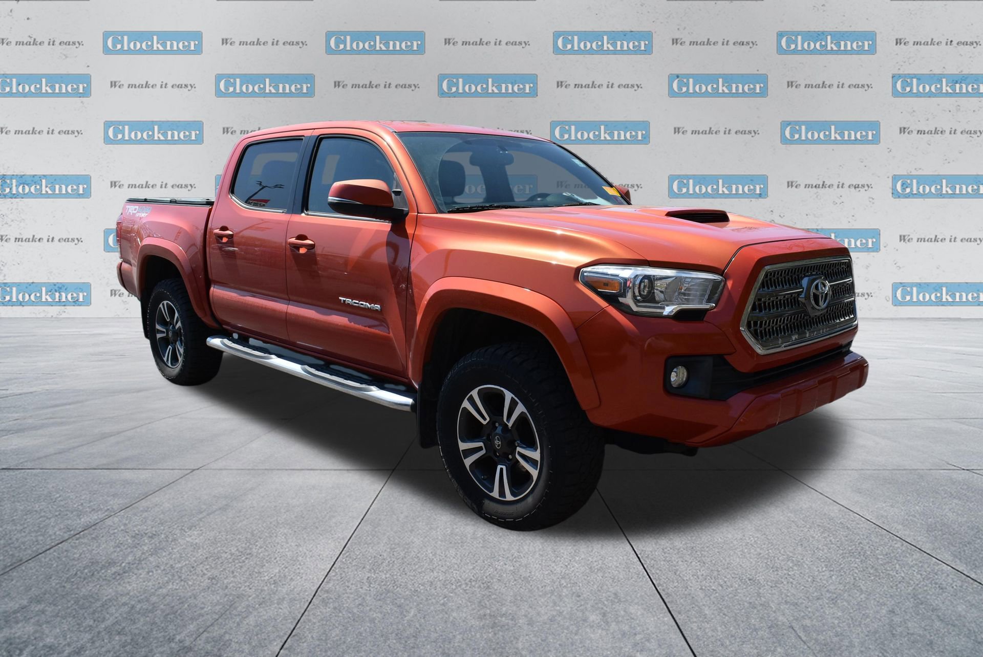 Used 2017 Toyota Tacoma TRD Sport w/ Premium & Technology Package image 3