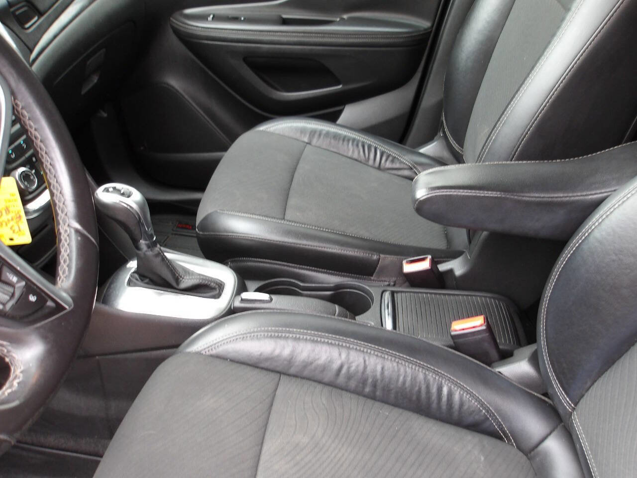 Used 2013 Buick Encore Convenience FWD image 16