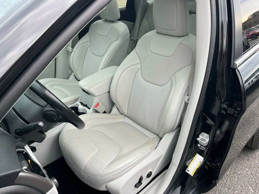 Used 2021 Jeep Cherokee Limited image 15