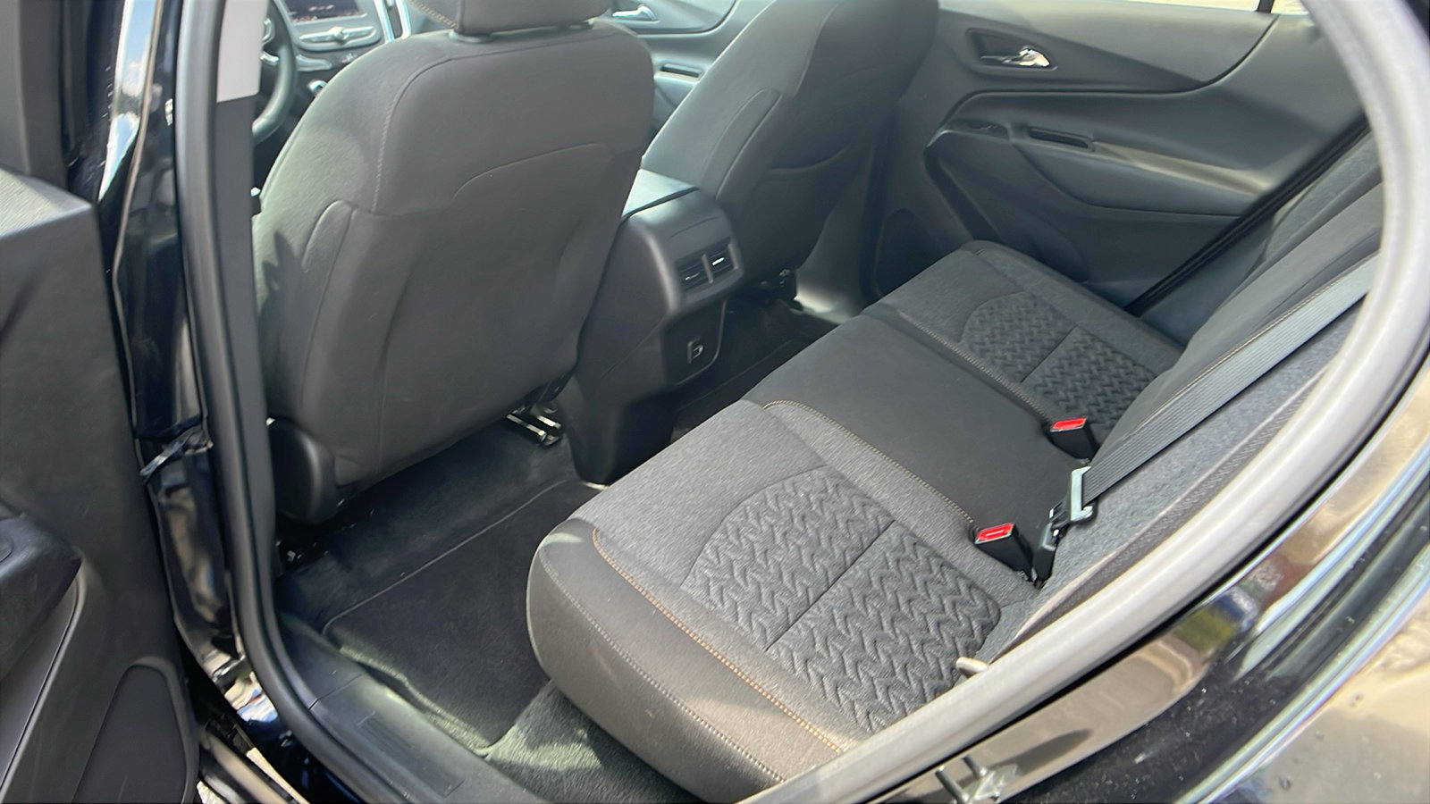 Used 2024 Chevrolet Equinox LT AWD/4WD image 24