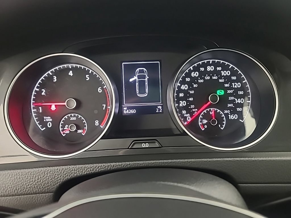 Used 2018 Volkswagen Golf SE FWD image 26