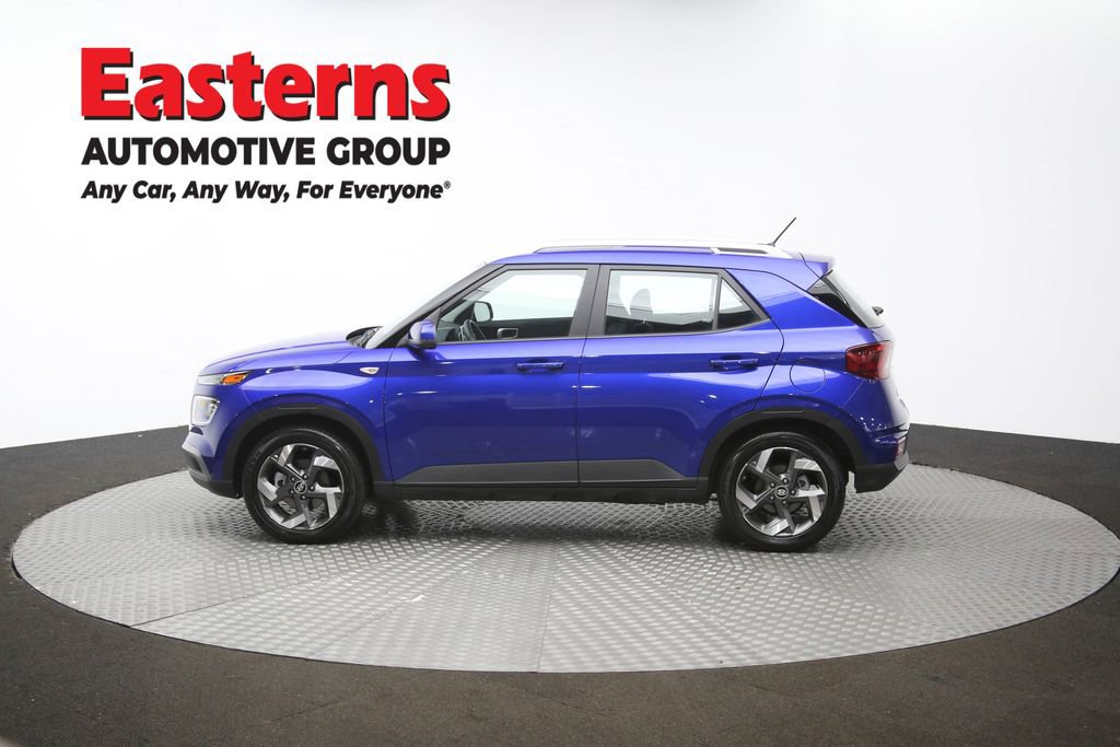 Used 2025 Hyundai Venue SEL image 61