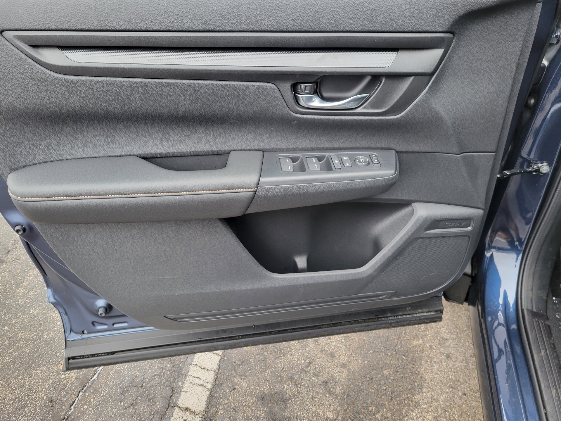 Used 2025 Honda CR-V Sport image 18