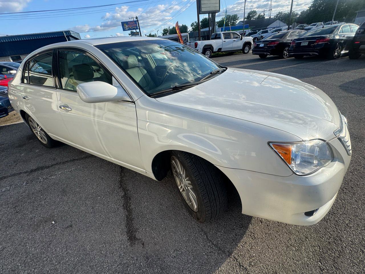 Used 2008 Toyota Avalon XLS FWD image 9