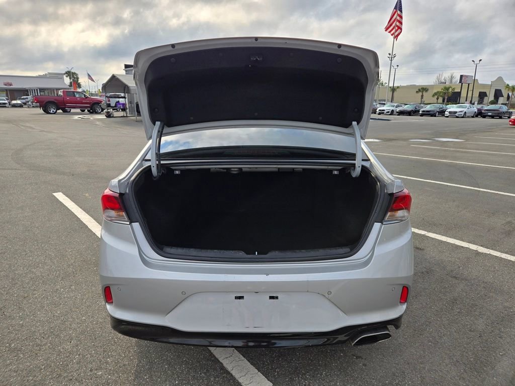 Used 2018 Hyundai Sonata Limited w/ Limited Ultimate Package 03 FWD image 19