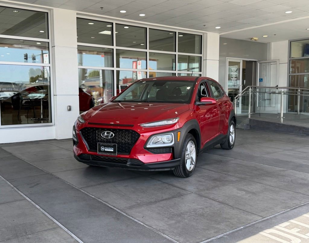 Used 2021 Hyundai Kona SE FWD image 2