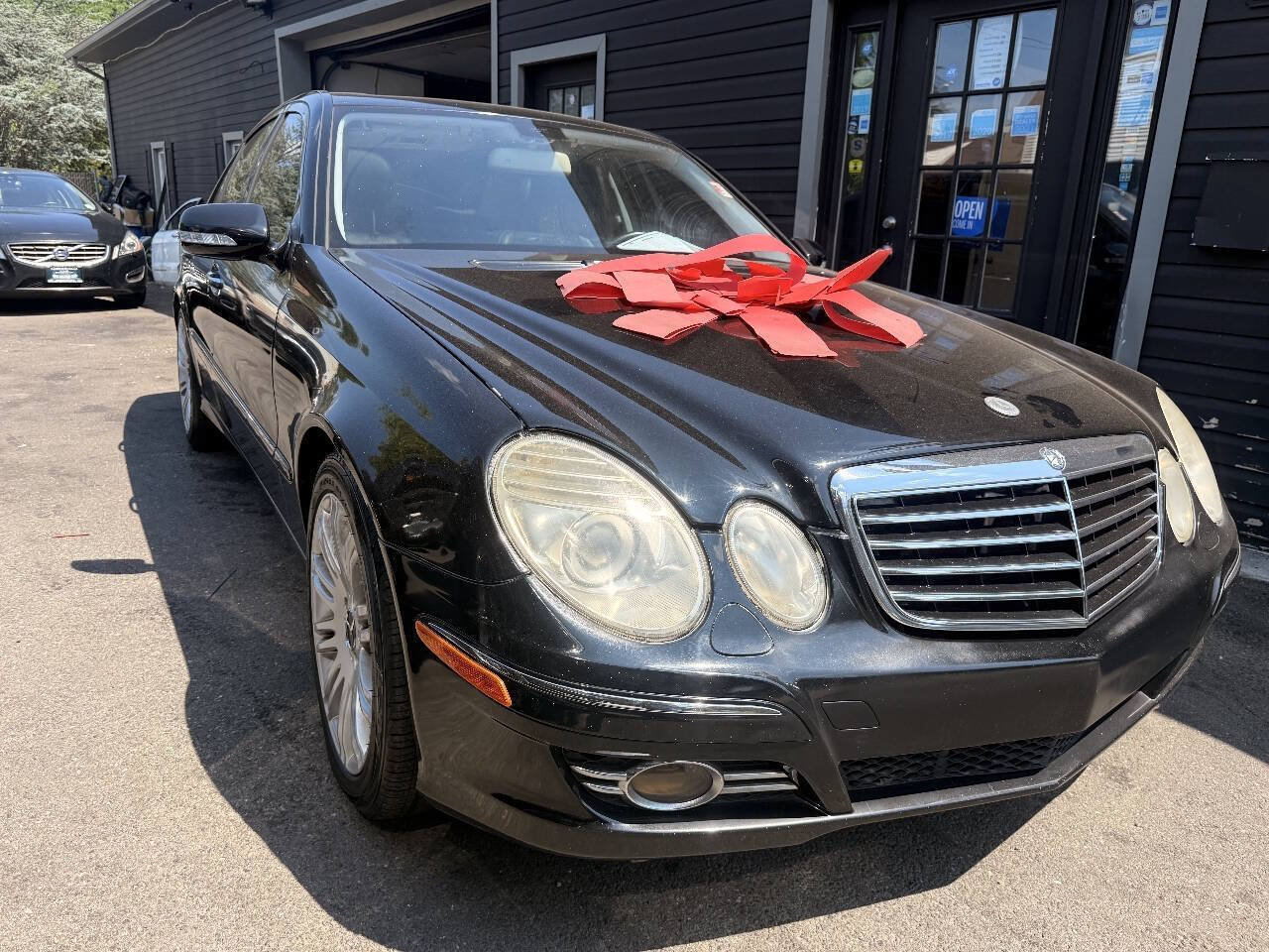 Used 2008 Mercedes-Benz E 350 Sedan image 4