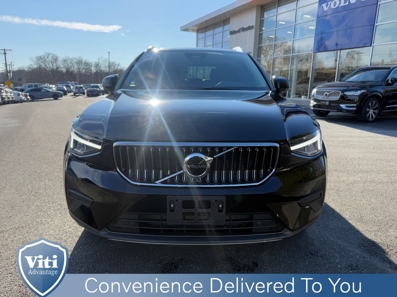 Certified 2025 Volvo XC40 B5 Core w/ Protection Package Premier image 3