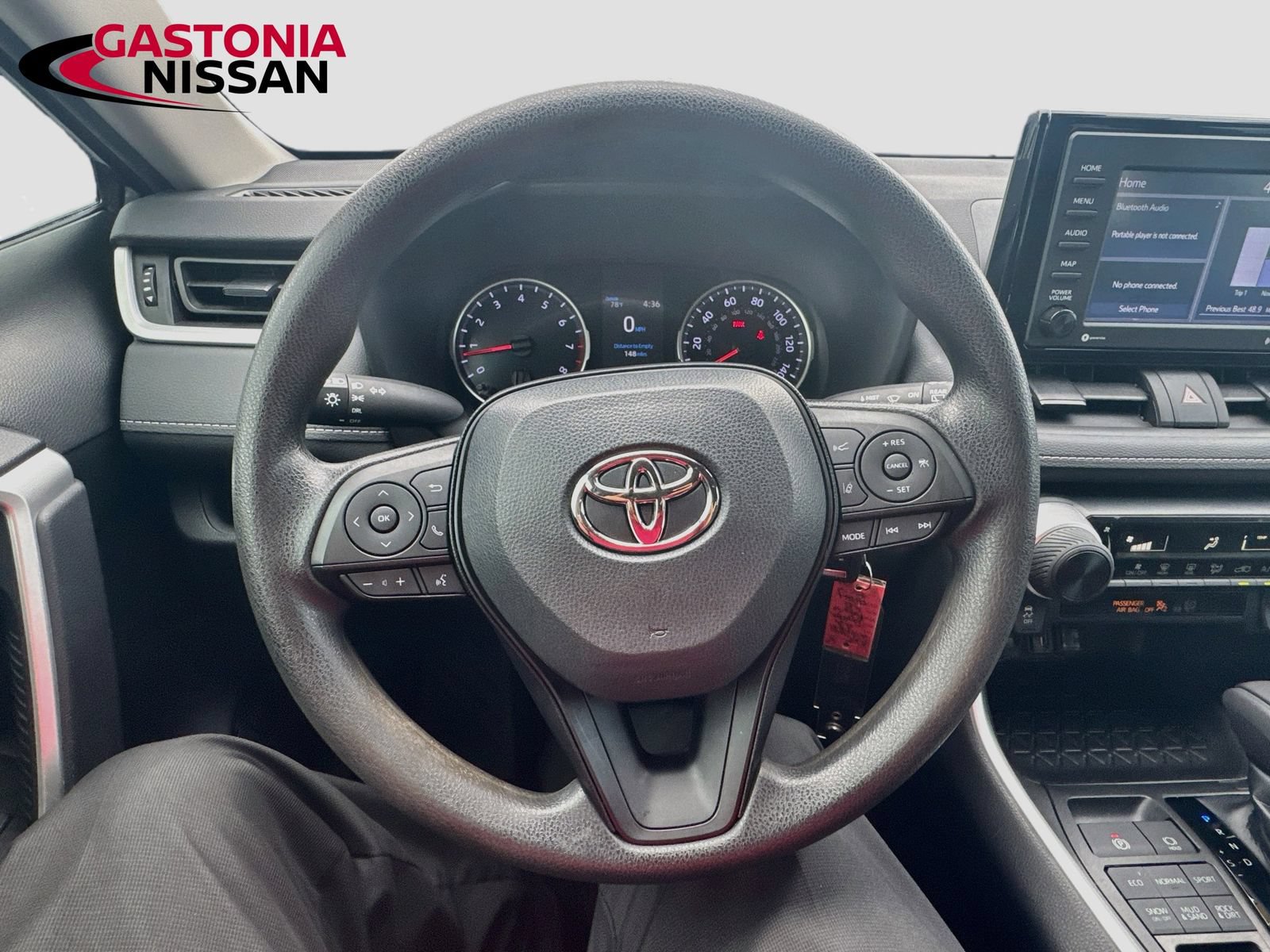 Used 2022 Toyota RAV4 LE AWD/4WD image 14