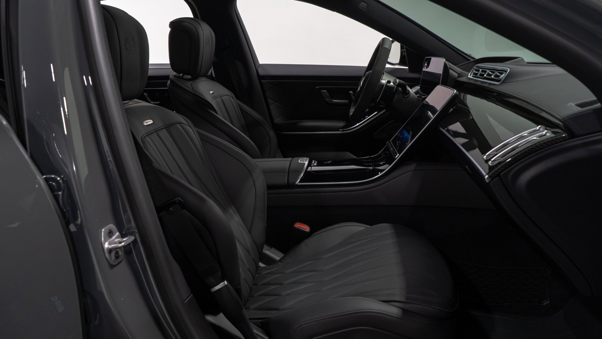 Used 2025 Mercedes-Benz S 63 AMG S image 52