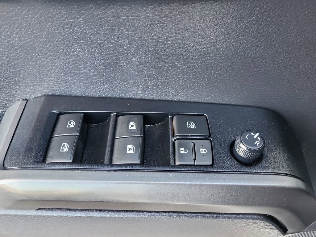 Used 2023 Toyota Tacoma TRD Off-Road image 11