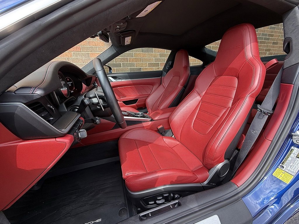 Used 2022 Porsche 911 Turbo S image 5